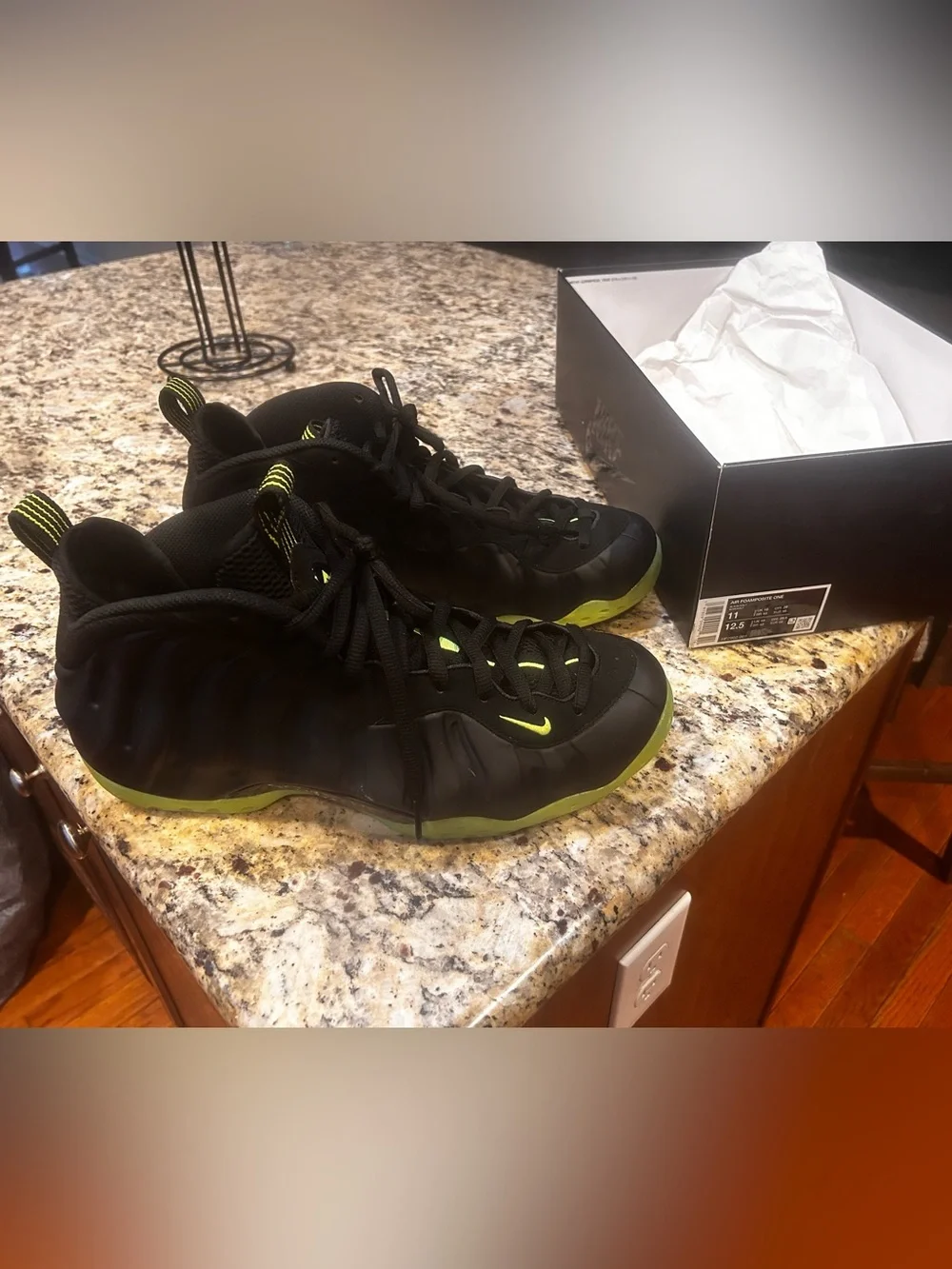 AIR FOAMPOSITE ONE Nike Men’s  Black with Neon Green Accent Athletic Sneakers